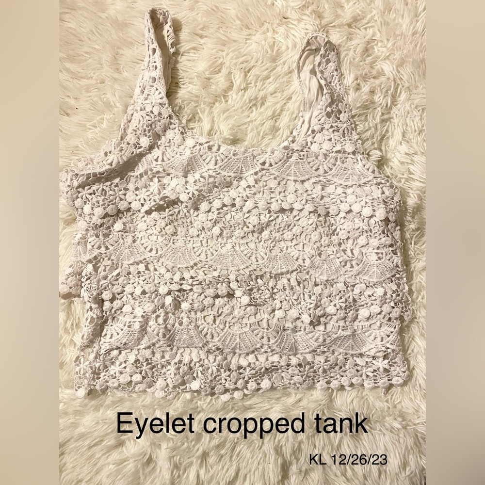 Cropped eyelet tank